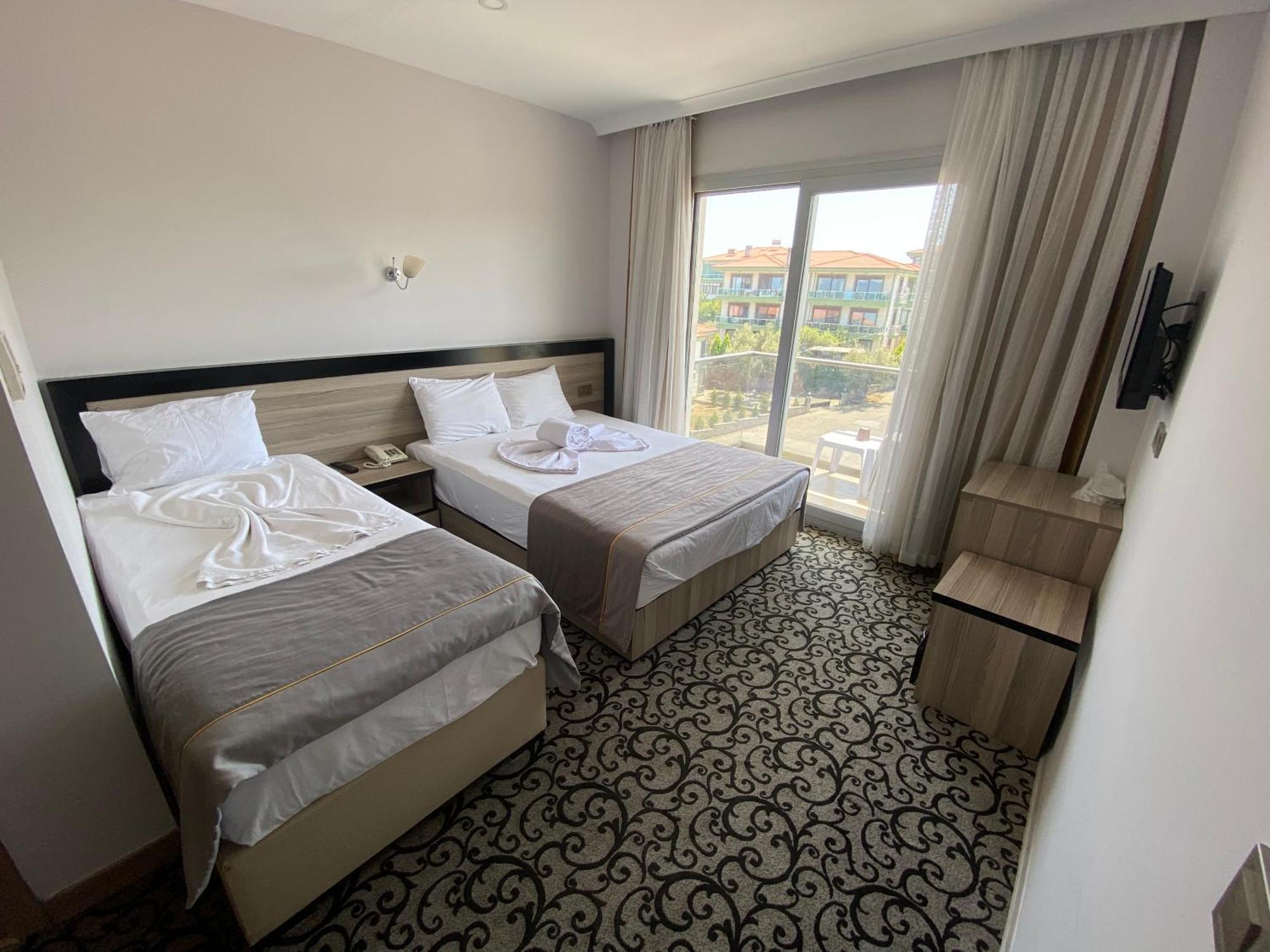 Elisa Hotel Ayvalı Buitenkant foto