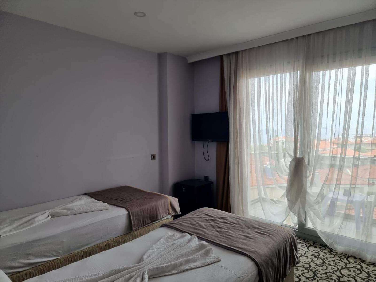 Elisa Hotel Ayvalı Buitenkant foto